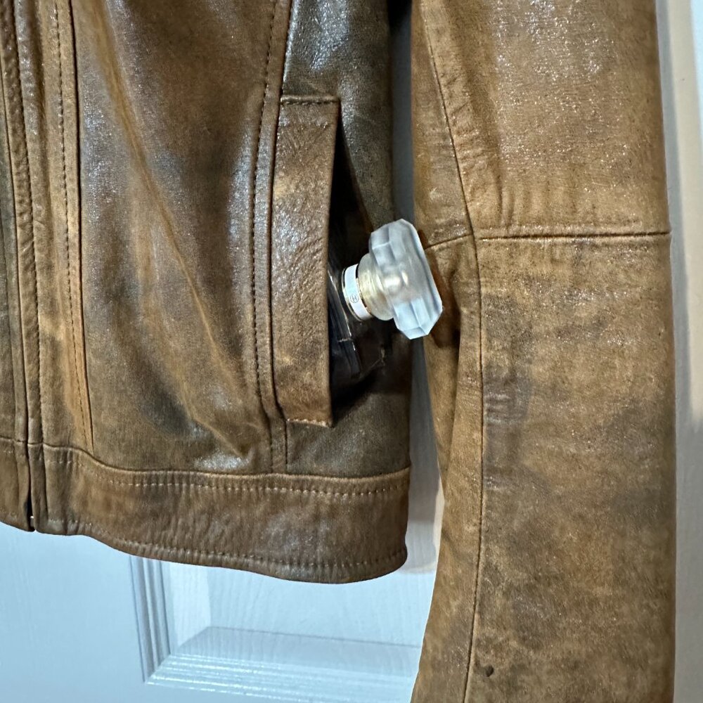 Leather jacket - Picture 3 of 6